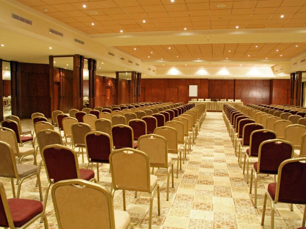 Les Oliviers Palace Sfax Buitenkant foto